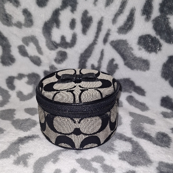 Coach Signature C Travel Jewelery Pouch With Mirror NWOT - Picture 1 of 7